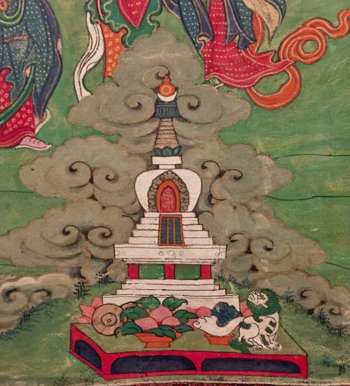 Un hommage : la cérémonie de crémation et la construction du stupa pour les reliques sacrées